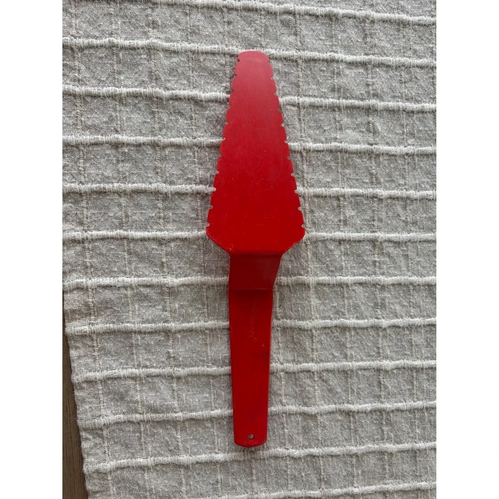 vintage red Tupperware cake and pie server, model 1228-7